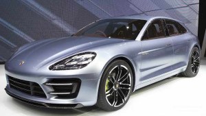 2016 Porsche Panamera front view 300x169